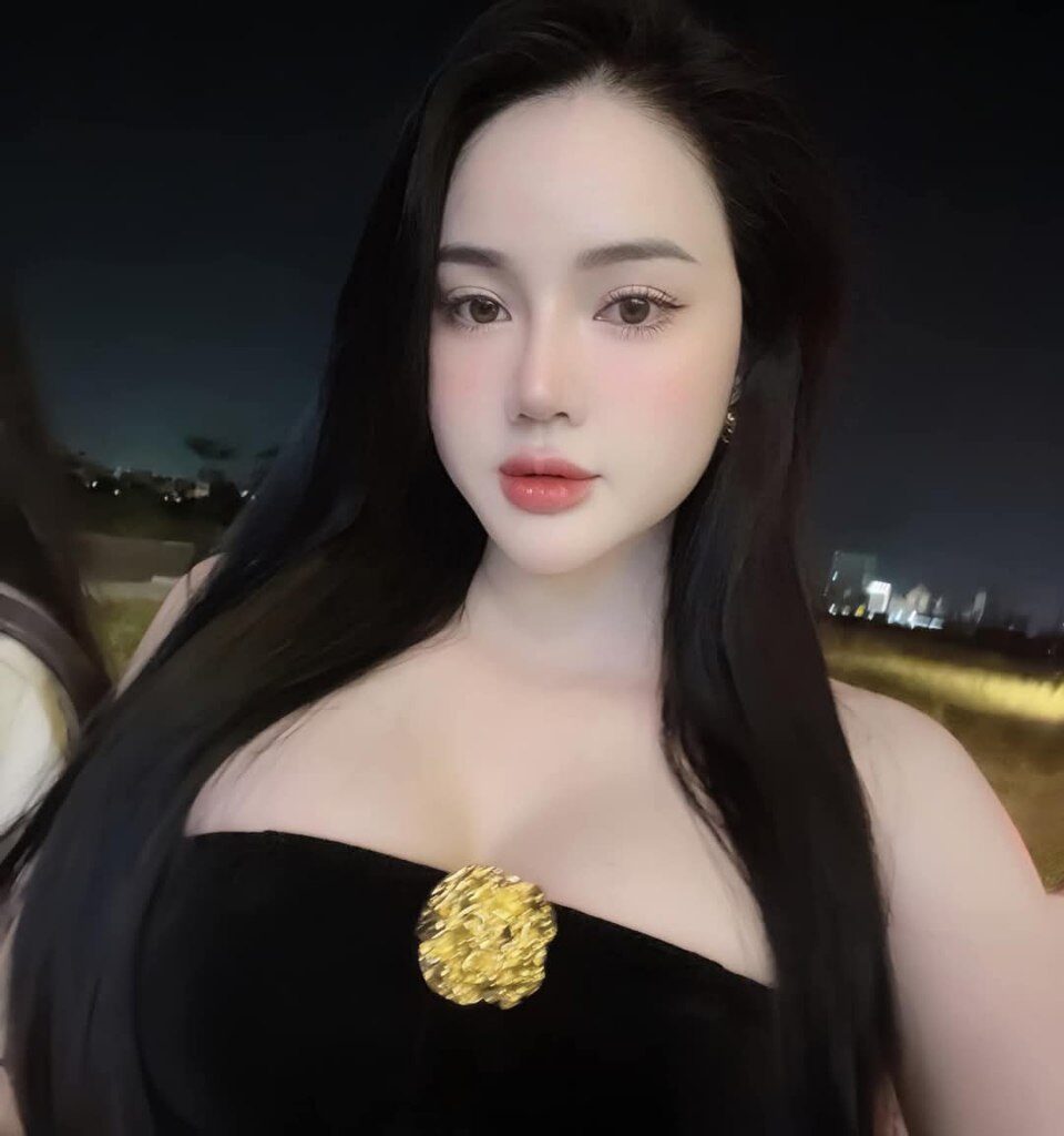 Hình Ảnh Đẹp Mẹ Và Con Gái Xu Hướng Thời Trang Gây Tranh Cãi Trên Mạng Xã Hội Việt Nam